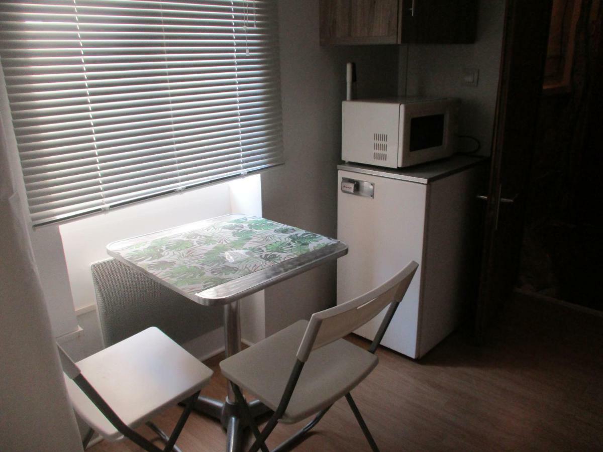 Petit Studio Lodeve Exterior photo