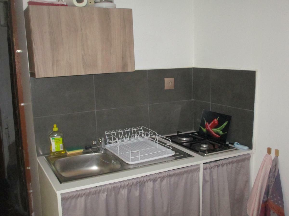 Petit Studio Lodeve Exterior photo